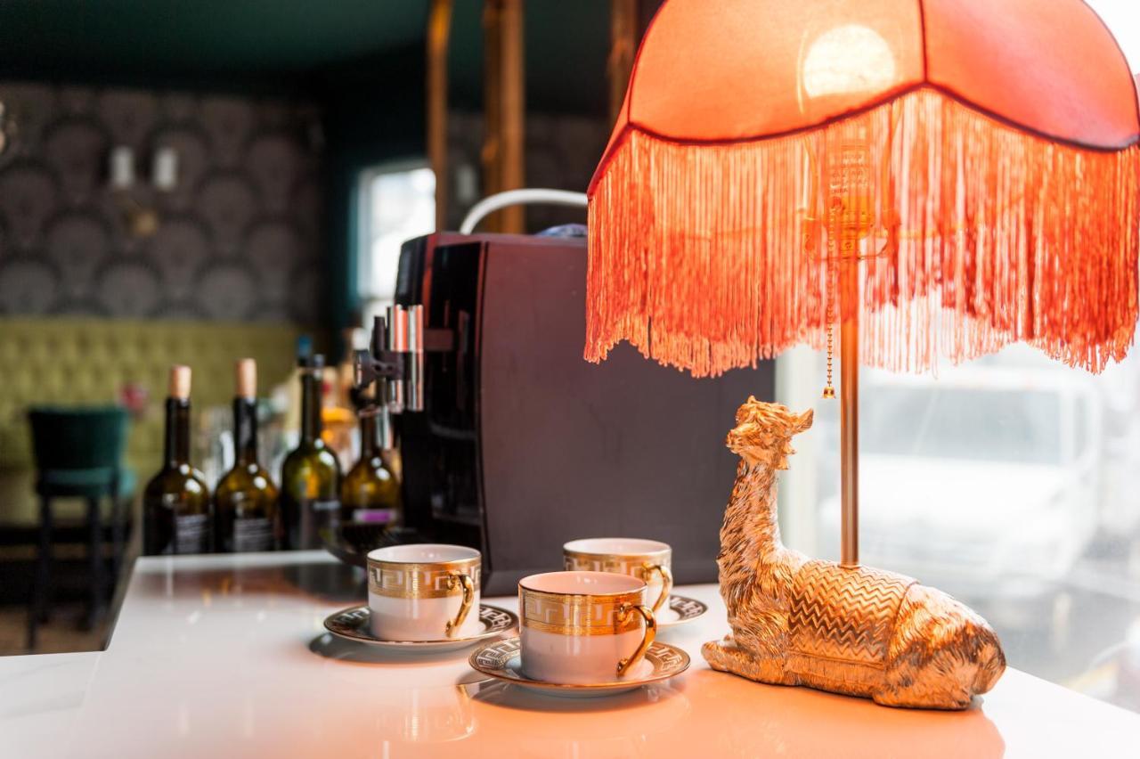 Slaymaker & Nichols Gastro House & Inn Шарлъттаун Екстериор снимка