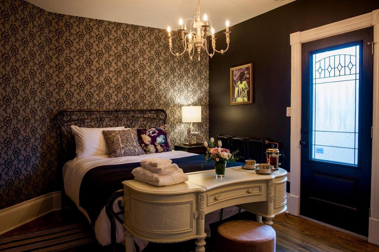 Slaymaker & Nichols Gastro House & Inn Шарлъттаун Екстериор снимка