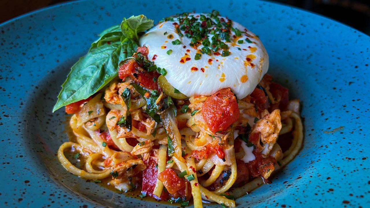 Slaymaker & Nichols Gastro House & Inn Шарлъттаун Екстериор снимка